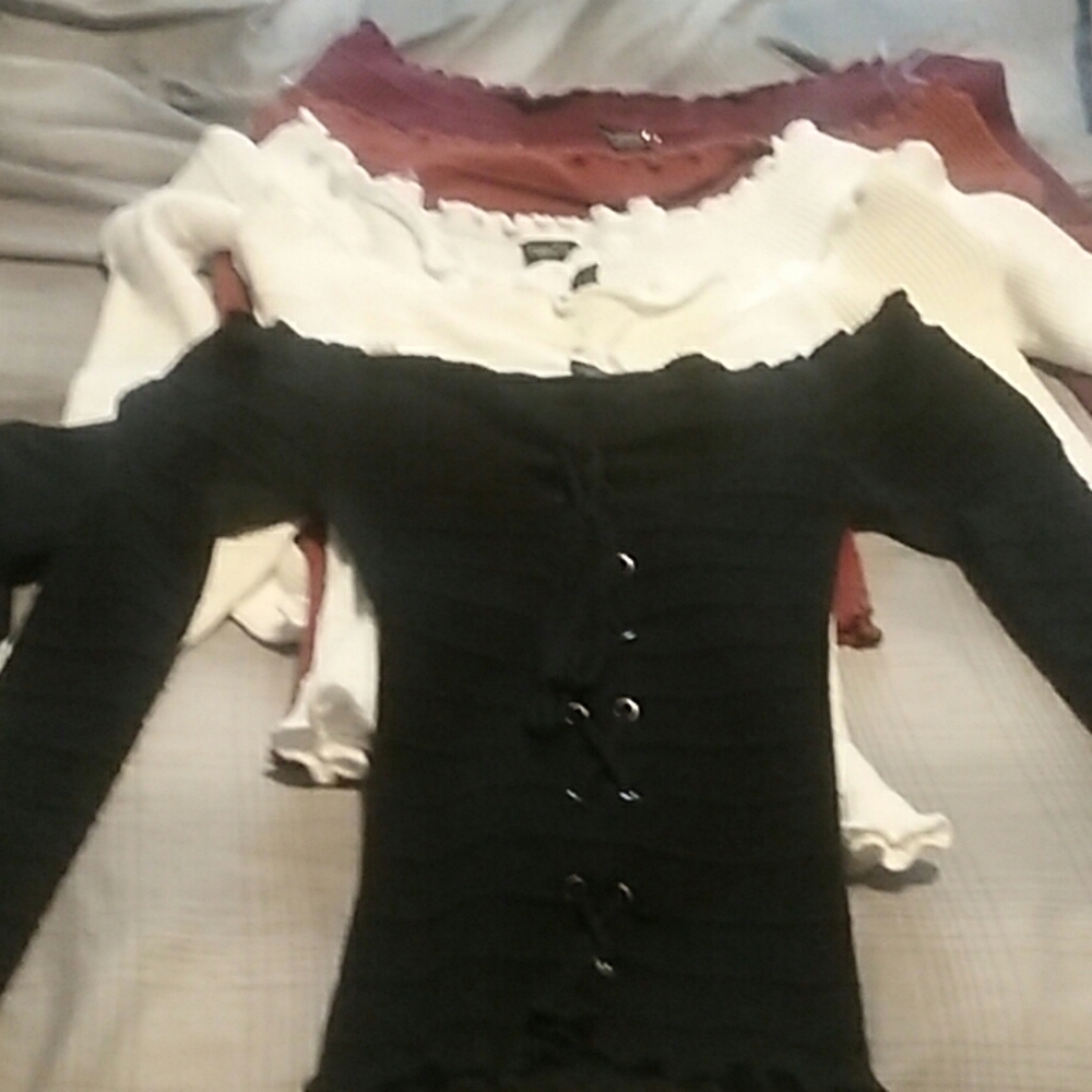 Rue 21long sleeve,off shoulder bundle,5 tops